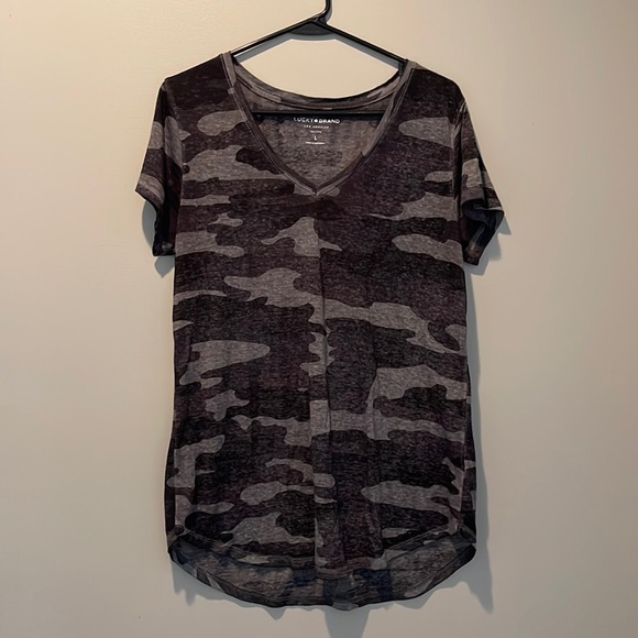 Lucky Tshirt - Picture 1 of 4